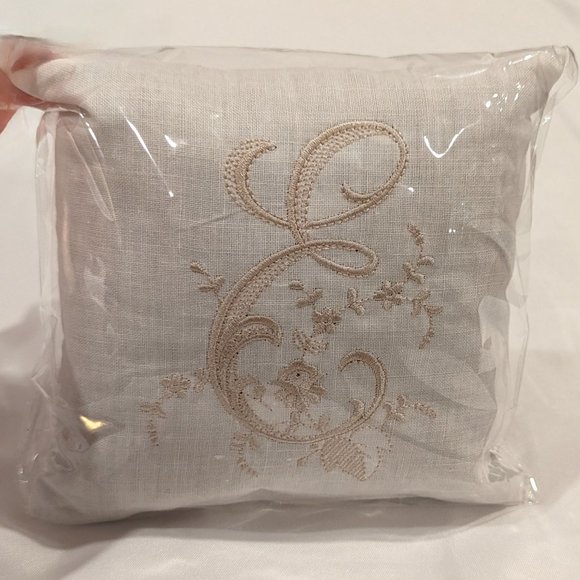 NWT Handmade Embroidered Monogrammed Lavender Pillow (Linen/Cotton) - Picture 2 of 10
